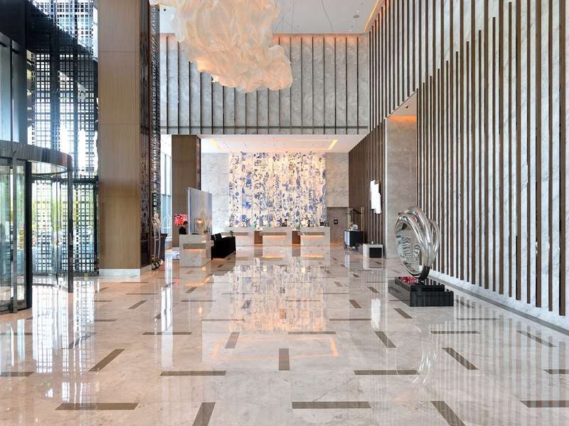 Customer support for international stone projects